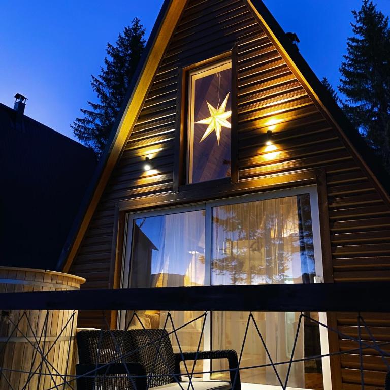 WoodMood - Two-Bedroom House - 1