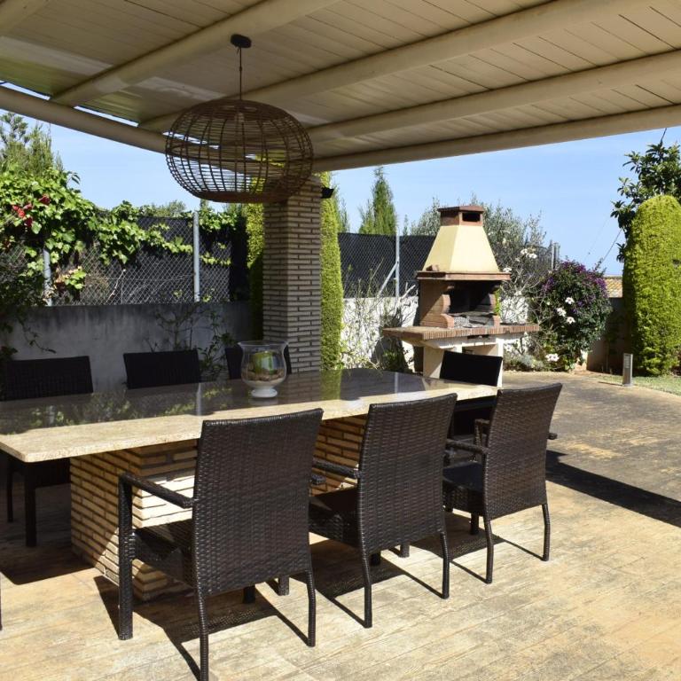 Anacasa Villa Montgo Perelloner CH4316 - Chalet - 4