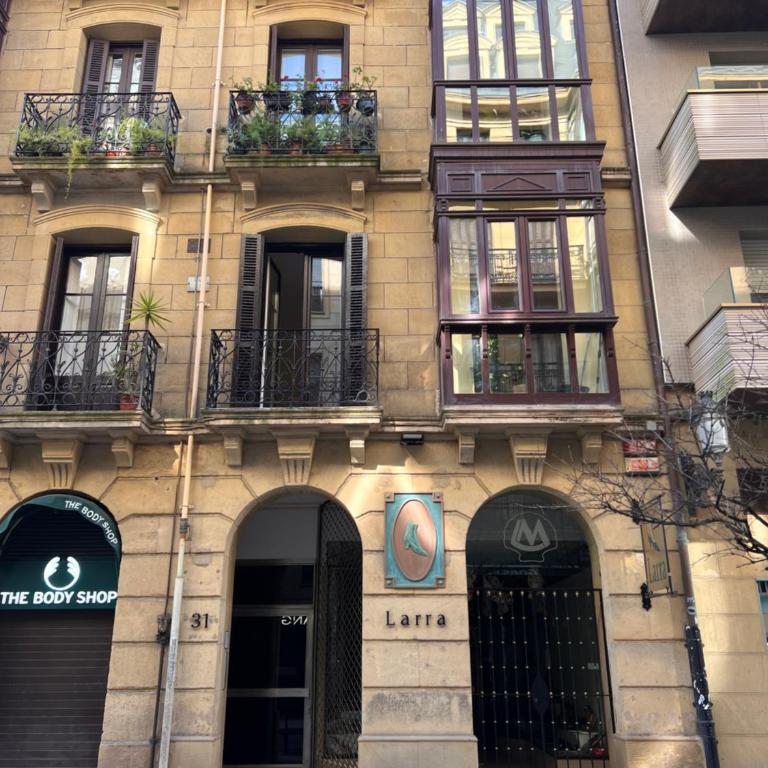 City Center- San Marcial - Apartamento de 3 dormitorios - 2