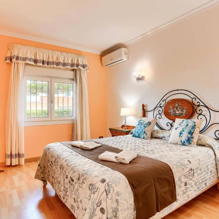 Villa Montemar by Villa Plus - Villa - 8