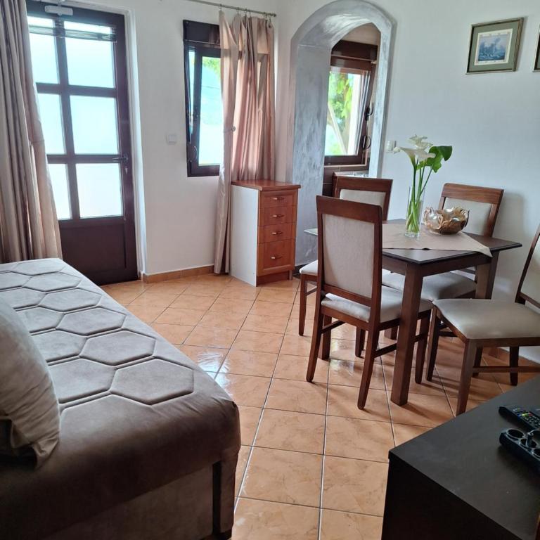 Apartments Klakor PS - Apartman s 2 Spavaće Sobe, Terasom i Pogledom na More (4 Odrasle Osobe) - 6