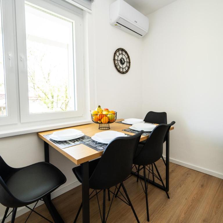Bright 2BDR apartment with Balcony - FREE PARKING - Apartman sa 2 Spavaće Sobe - 17