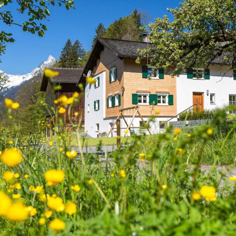 Annas Muntafuner Hus - Ferienhaus mit Dusche - 20