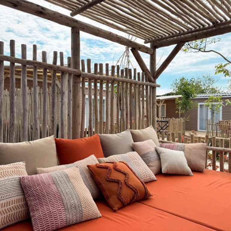 Camping La Clape Village - Cottage - Vue sur Jardin - 3