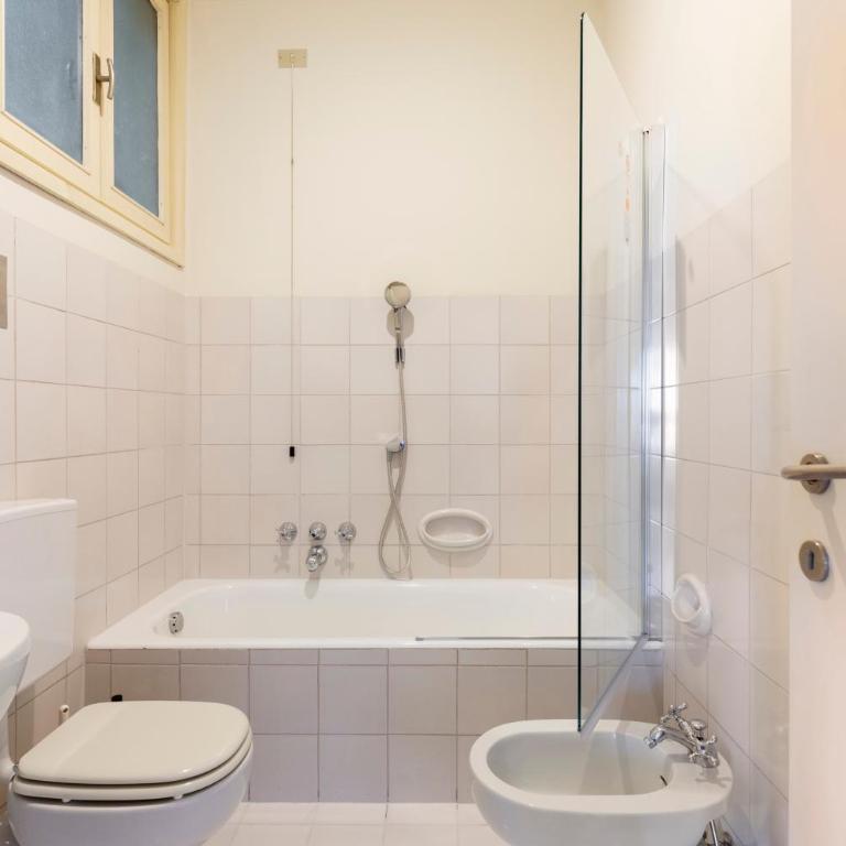 Piazza Tricolore - Metro Blu Duomo a 10 min - Appartamento con 2 Camere da Letto - 36