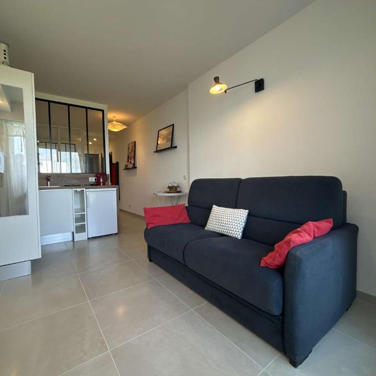 Studio en bord de mer à Royan, parking, TV, tout équipé - FR-1-494-67 - Studio - 3