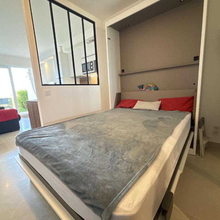 Studio en bord de mer à Royan, parking, TV, tout équipé - FR-1-494-67 - Studio - 6