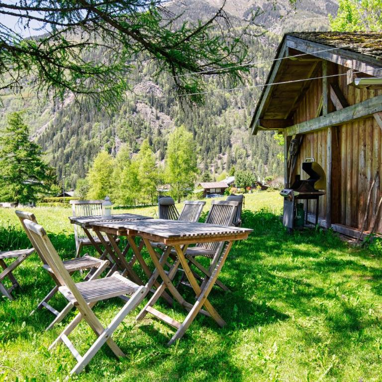 Chalet Taconnaz - Warm & Cosy 3BR Chalet with Fireplace in Nature - By Cozee Rentals - Chalet 3 Chambres - 96