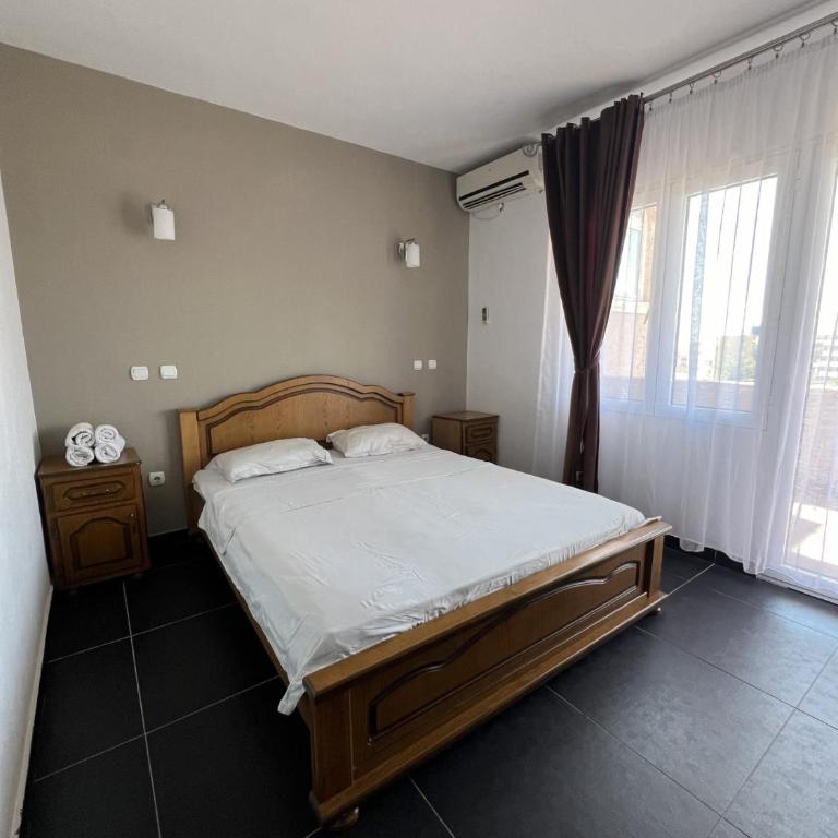 Accommodation Royal Azur - Double Room with Balcony and Sea View - 14