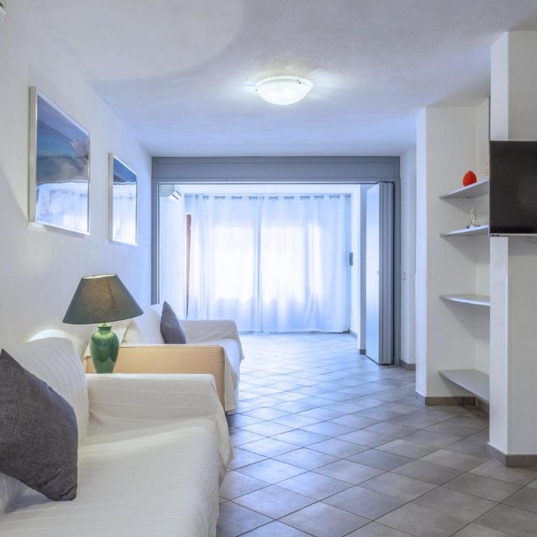 La casa in collina, al mare - 6 minuti dal Mare - A C - Giardino -BBQ - One-Bedroom Apartment with Garden - 12