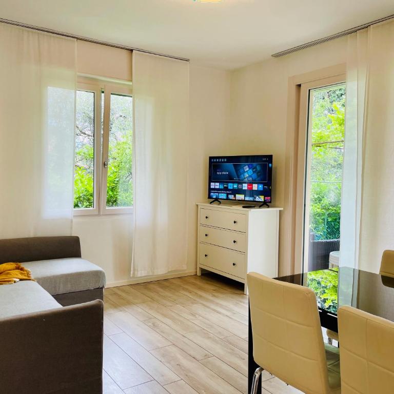 Casa Mario & Laura Ferienwohnungen FREE WI-FI PRIVATE PARKING - Appartamento con 2 Camere da Letto e Vista Giardino - 13