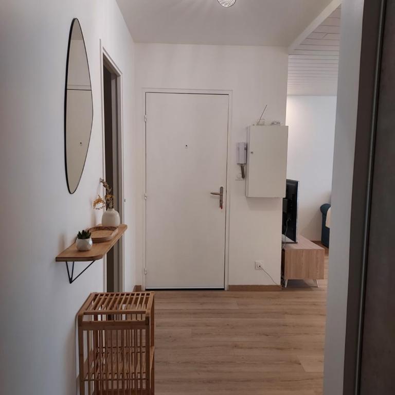Grand appartement 2 chambres Calme Parking - Apartment mit 2 Schlafzimmern - 17