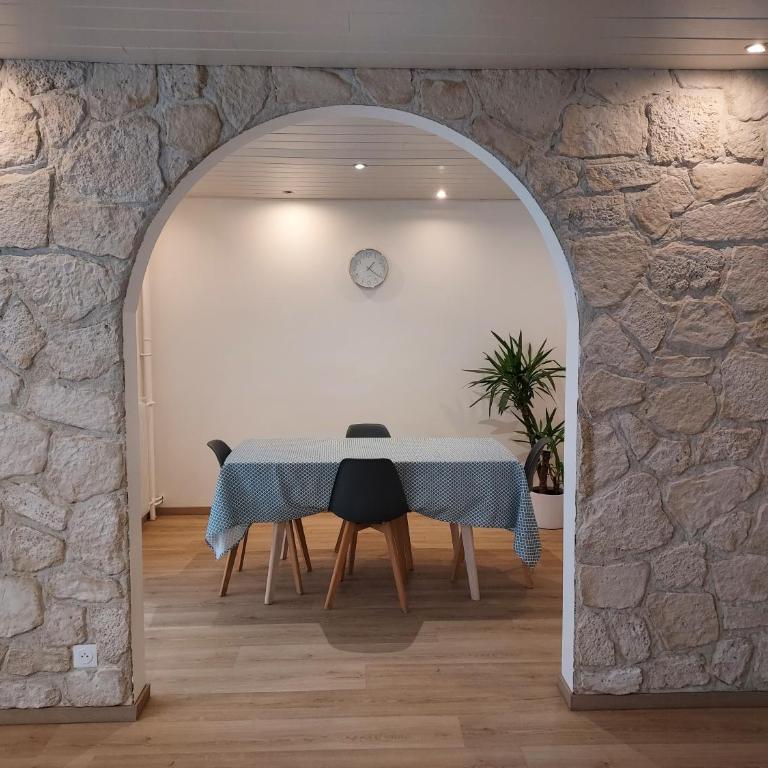 Grand appartement 2 chambres Calme Parking - Apartment mit 2 Schlafzimmern - 10