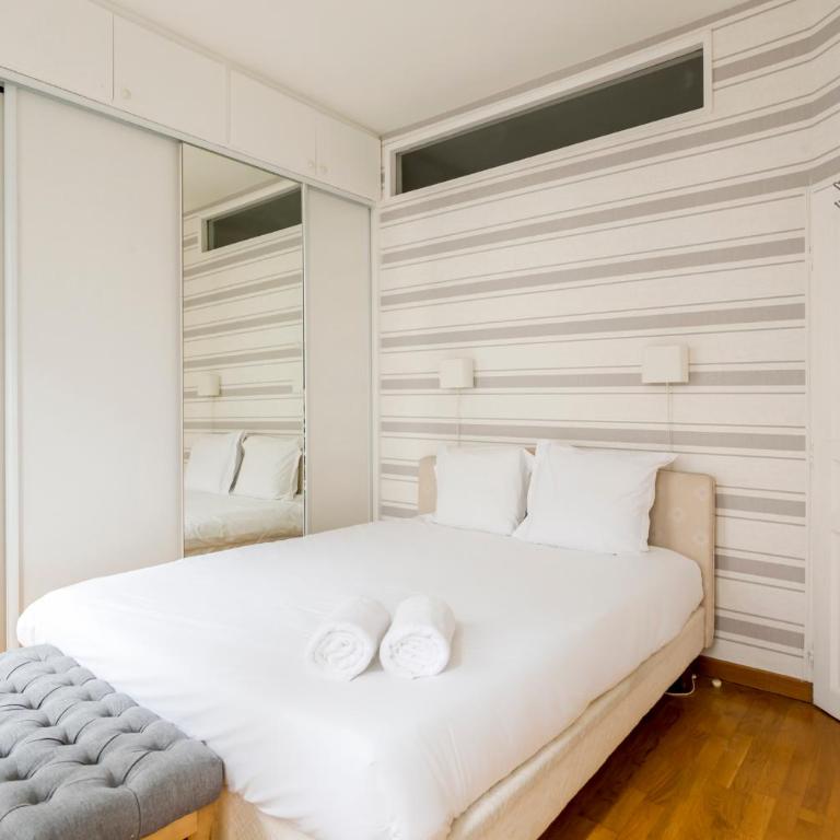 Champs-Élysées Lincoln - 2BDR - Apartment - 10