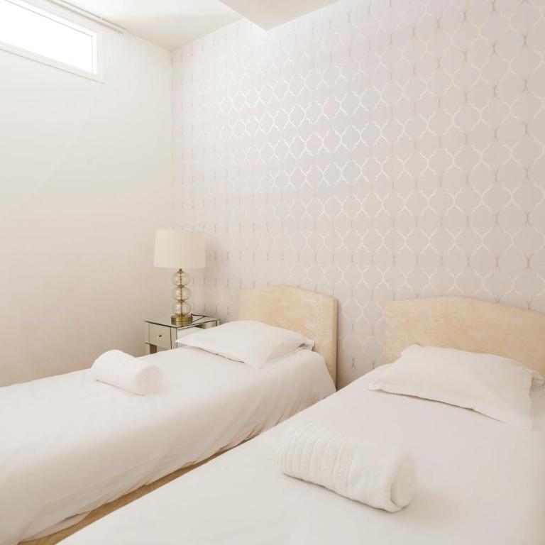 Champs-Élysées Lincoln - 2BDR - Apartment - 17