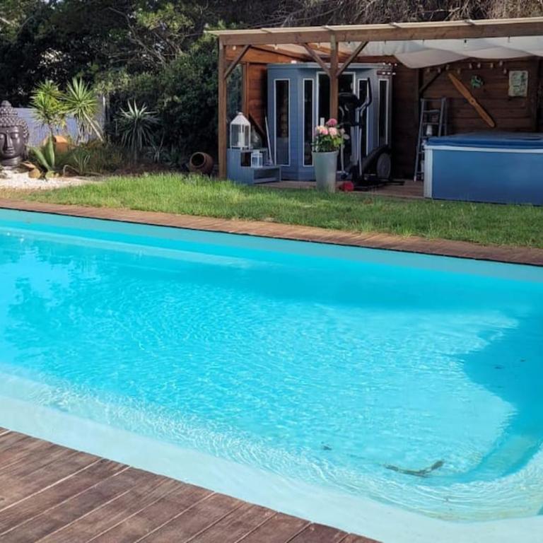 LE CABANON Piscine Jacuzzi Sauna Paillote - Appartement 1 Chambre - 6
