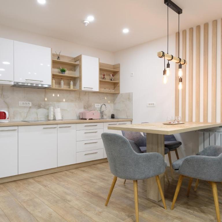 "Good Memories" Apartments with free visit Bosnian Pyramid in Visoko - Apartman sa 2 Spavaće Sobe - 20