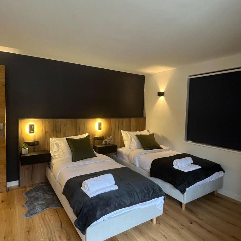 Appartement de Luxe avec Jacuzzi, Vue Montagne et Jardin - Maisonette - 7