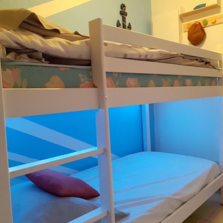 joli studio cabine 4 personnes à 300 m de la plage - Apartment mit 1 Schlafzimmer - 11