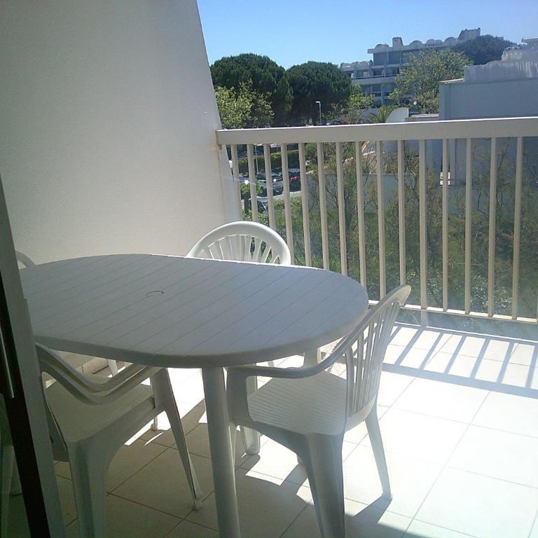 Vittoria Immobilier 3 - REGLEMENT SUR PLACE - chèques vacances acceptés - Apartment with Garden View - 3