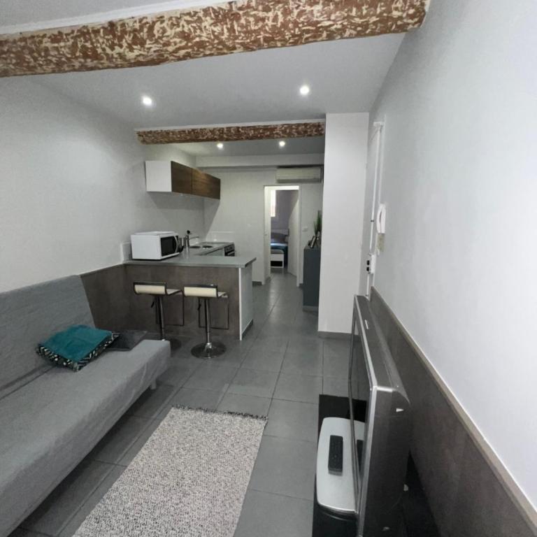 Charmant T2 avec Cour Privée au coeur du Panier centre - Vieux Port - Appartement 1 Chambre - 11