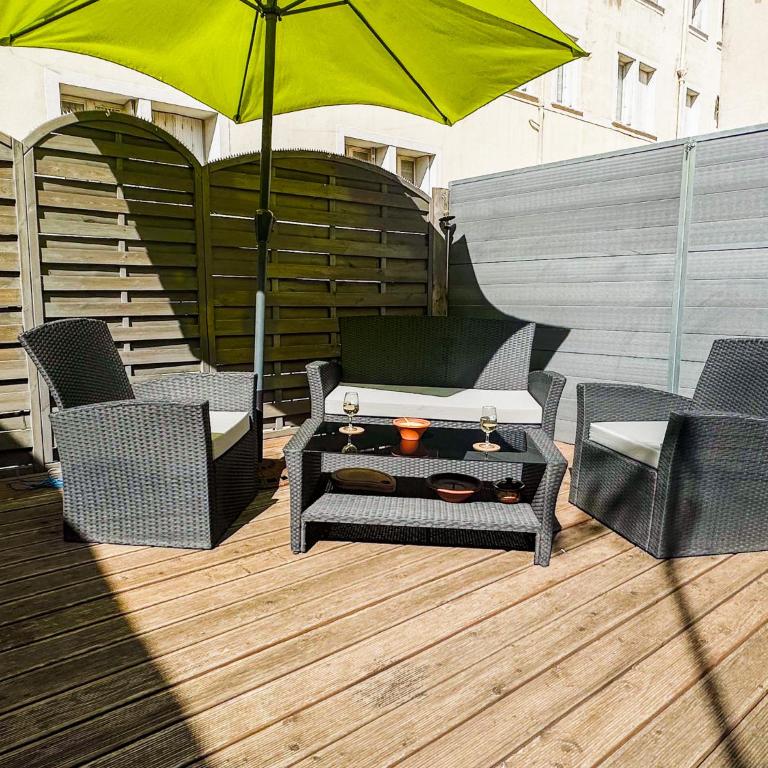 L'Arlequin - Les Halles - Grande Terrasse Privée - Centre Historique - Appartement 2 Chambres - 18