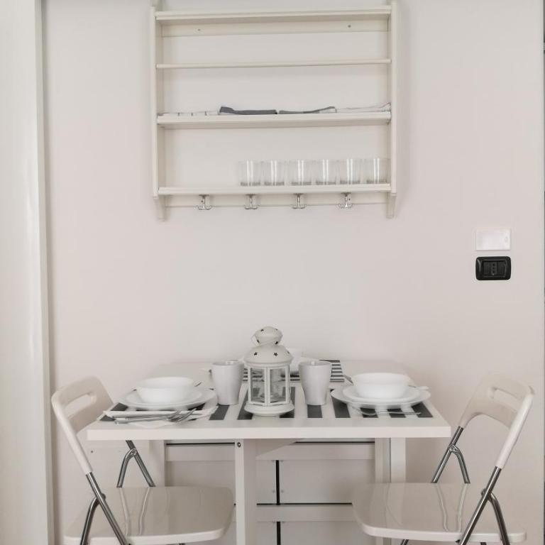 Monolocale zona Loreto MM1 Pasteur P1 - Appartamento Monolocale con 1 Letto Matrimoniale - 8