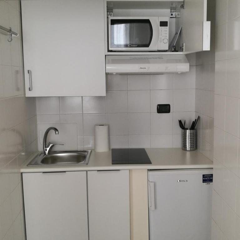Monolocale zona Loreto MM1 Pasteur P1 - Appartamento Monolocale con 1 Letto Matrimoniale - 24
