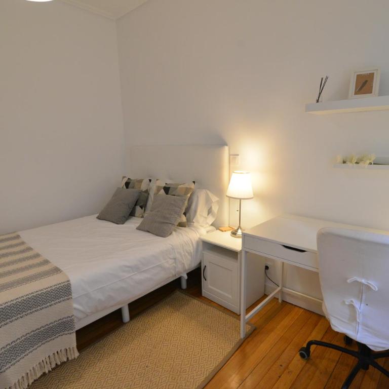 Apartamento en zona residencial cerca del Guggenheim - Three-Bedroom Apartment - 23