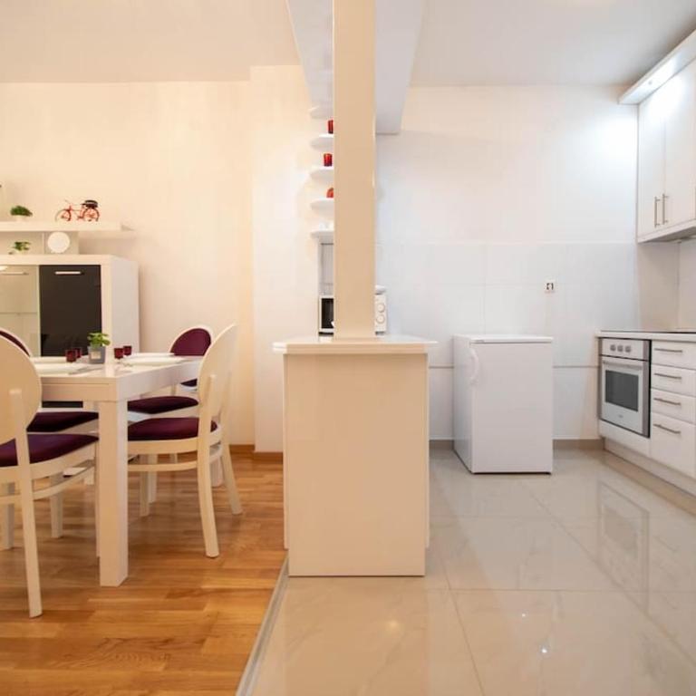 Purple - Cozy apartment in nice area - Apartman sa 1 Spavaćom Sobom - 11