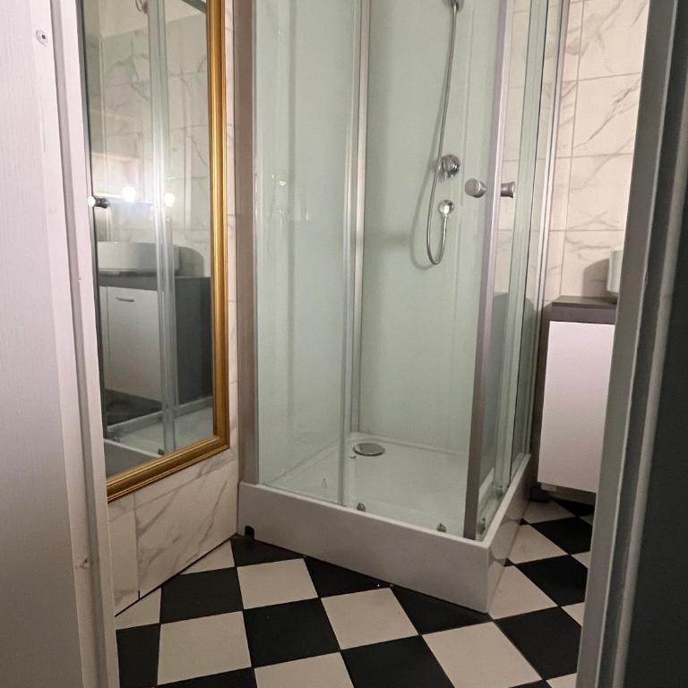 Appartement Nice Port Lympia Wifi Top Location - Appartement 1 Chambre - 13