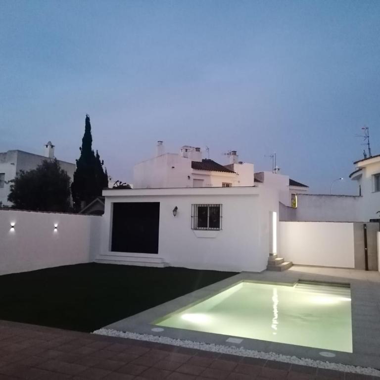 CHICLANA&DISFRUTA - Casa de 4 dormitorios - 8