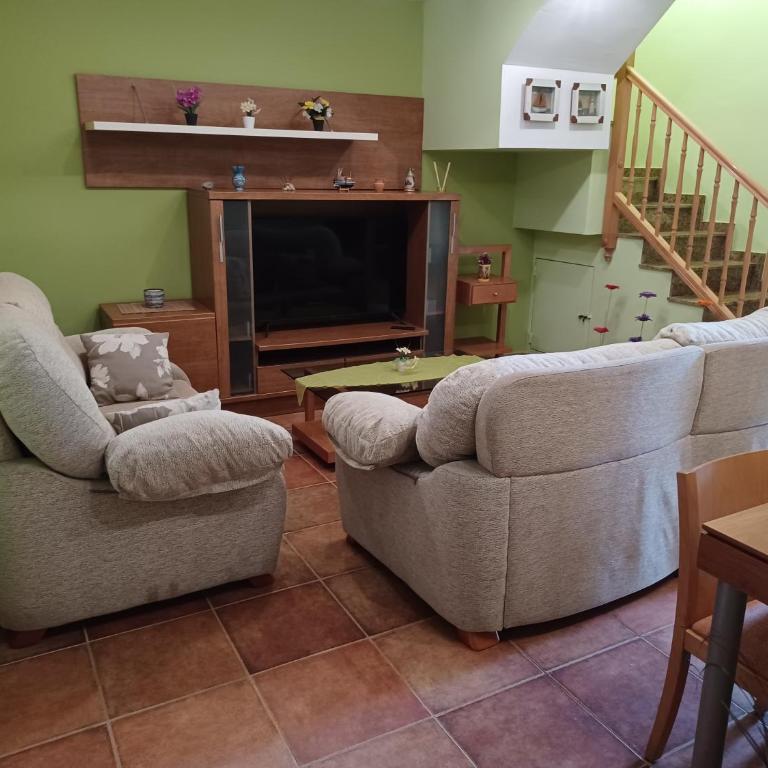 CASA MUY CERCA DE LA PLAYA a - Casa de 4 dormitorios - 4