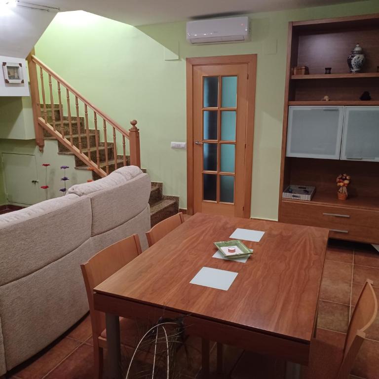 CASA MUY CERCA DE LA PLAYA a - Casa de 4 dormitorios - 5