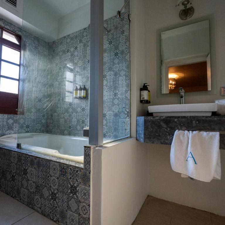 Artea Hotel Boutique - Suite Superior - 3