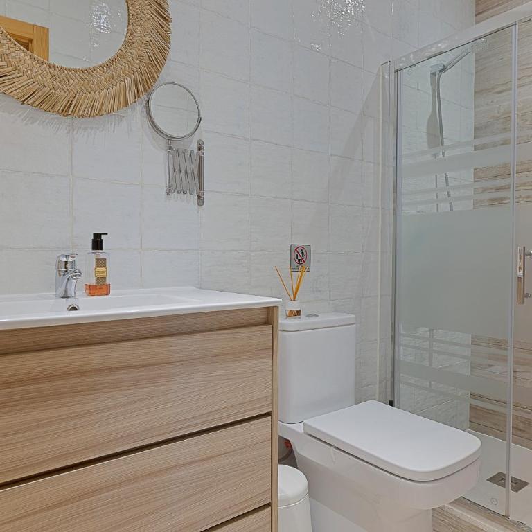 Casa Pitaya - met jacuzzi & tuin nabij Málaga & strand - Three-Bedroom Apartment - 12