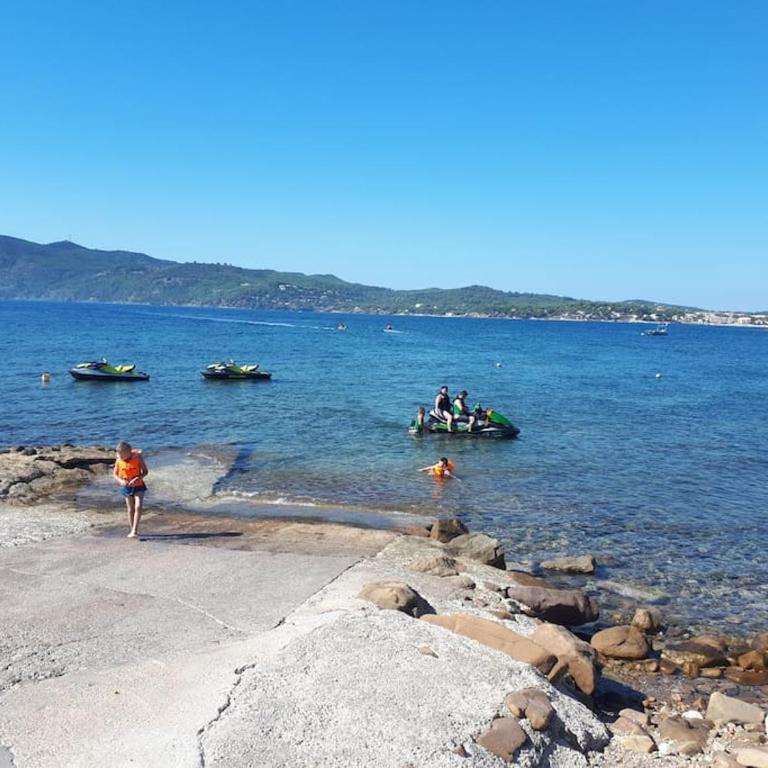 T2 paisible, wifi, proche plage et pinède - Apartment mit 1 Schlafzimmer - 35