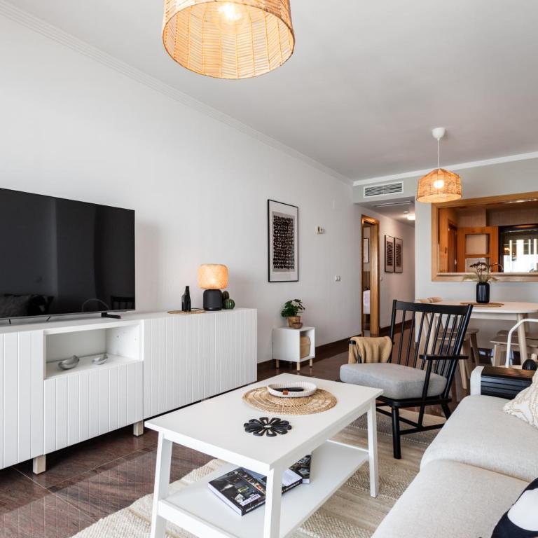 Buenavista Lifestyle by Sur Suites - Two-Bedroom Apartment - 9