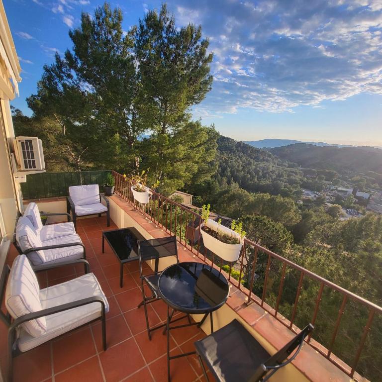T3 avec magnifique vue montagne, 3 étoiles, piscine et parking, clim - Appartement 2 Chambres - 1