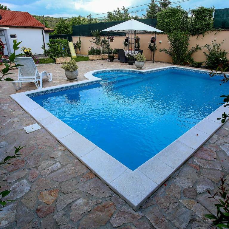 Villa Bella - Two-Bedroom House - 22