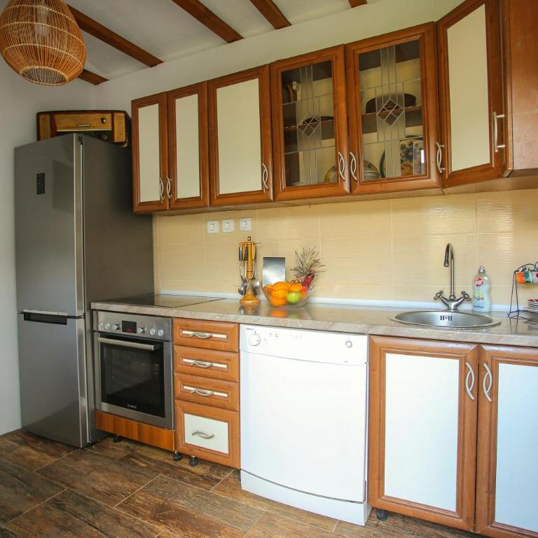 Villa Bella - Two-Bedroom House - 17