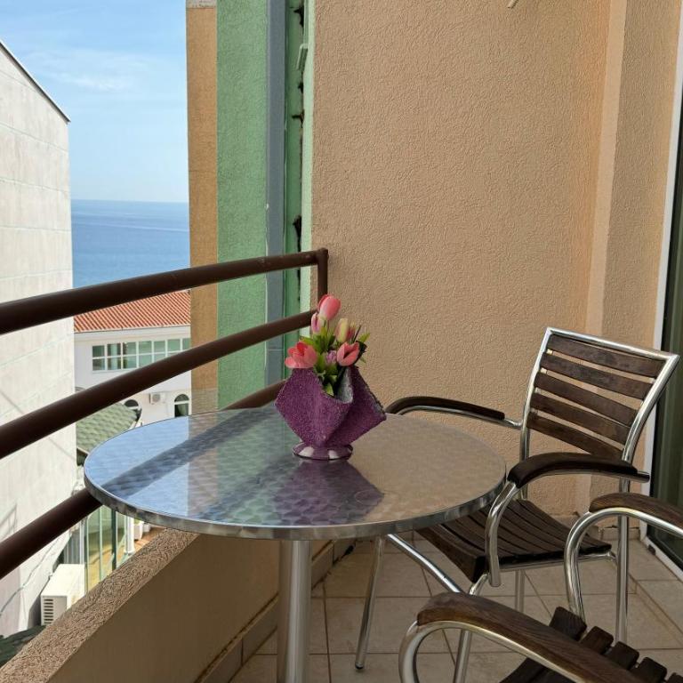 Sea La Vie Apartments - One-Bedroom Standard Apartment - 6