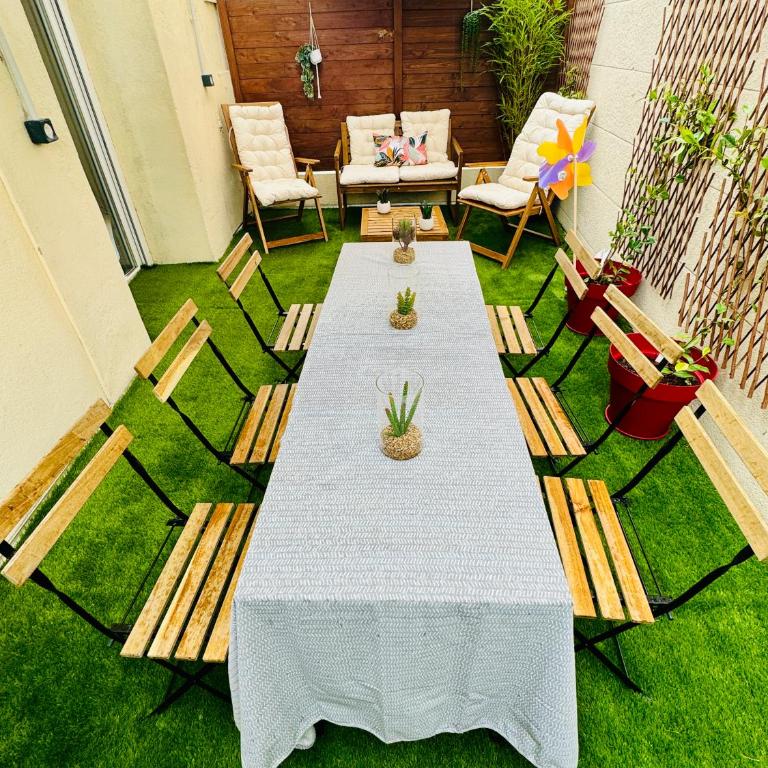 Loft Design Duplex 2 Chambres Terrasse 20 m2 Climatisation momentanément en panne - Apartamento de 2 dormitorios - 1