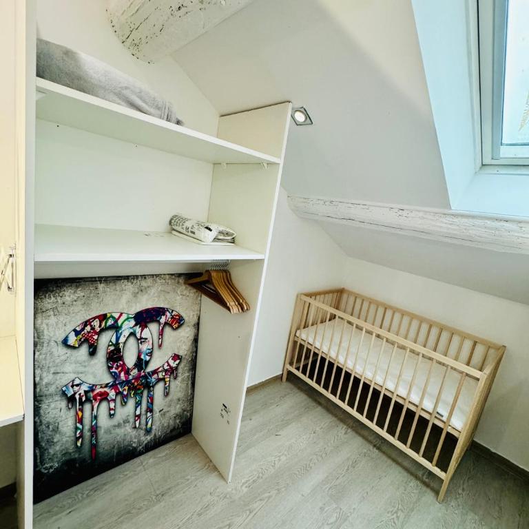 Loft Design Duplex 2 Chambres Terrasse 20 m2 Climatisation momentanément en panne - Apartamento de 2 dormitorios - 8