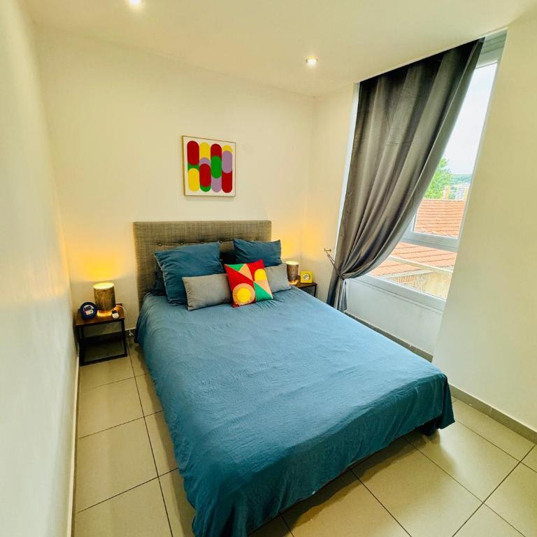 Loft Design Duplex 2 Chambres Terrasse 20 m2 Climatisation momentanément en panne - Apartamento de 2 dormitorios - 21