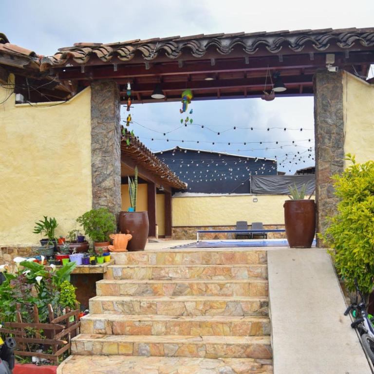 Hostal Hollywood Inn - Habitación Doble con baño privado - 1 o 2 camas - 1