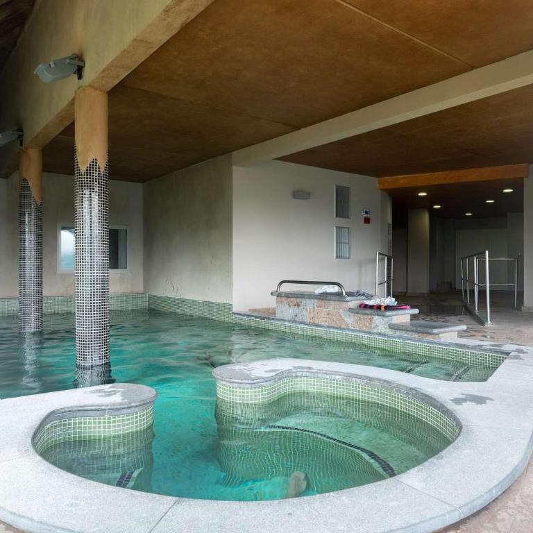 Appartement skis aux pieds avec piscine chauffée et parking - FR-1-296-345 - Apartment (7 Erwachsene) - 11