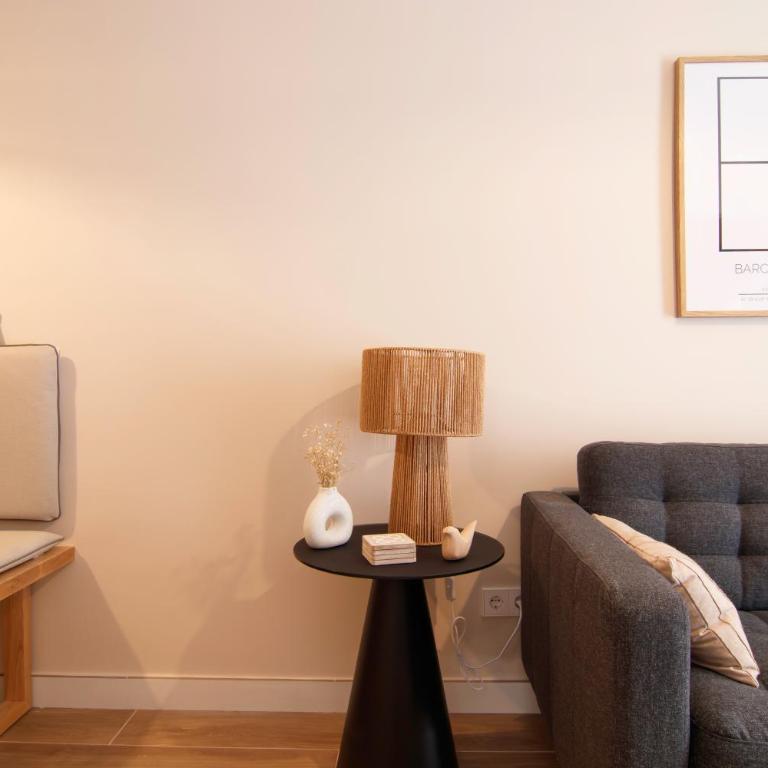 Stay U-nique Apartment Comte Güell - Two-Bedroom Apartment with Balcony - 4