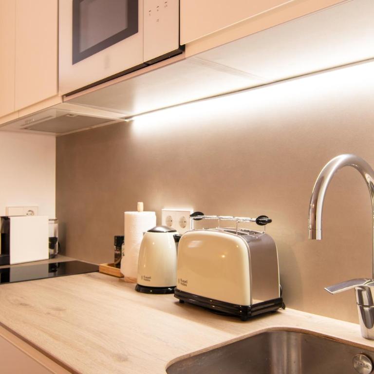 Stay U-nique Apartment Comte Güell - Two-Bedroom Apartment with Balcony - 6