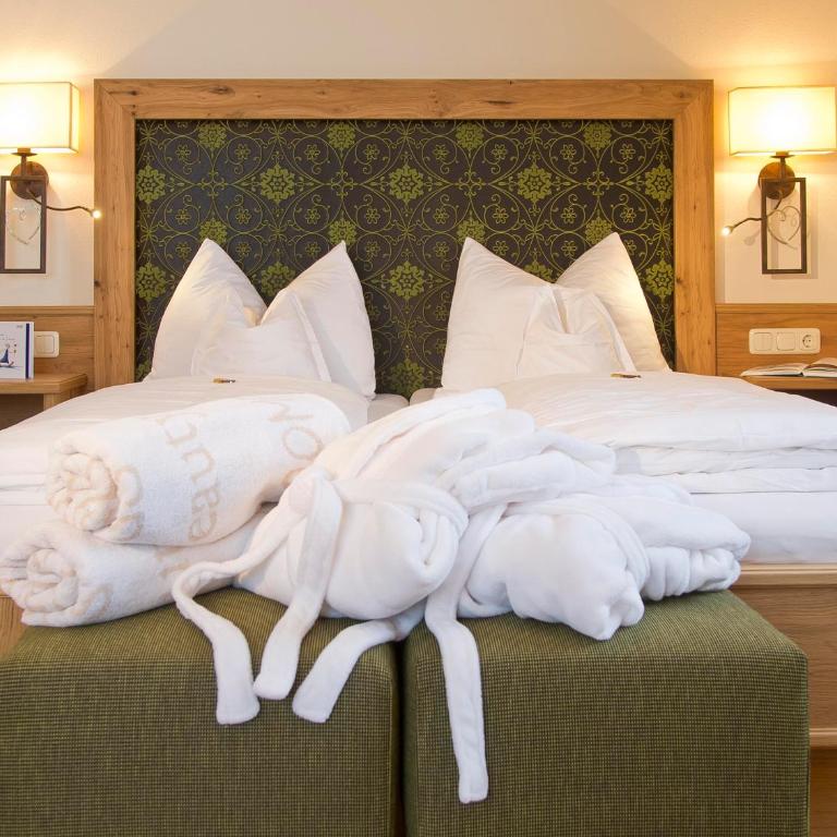 Hotel Garni Bavaria - Comfort Doppelzimmer mit Dusche - 4